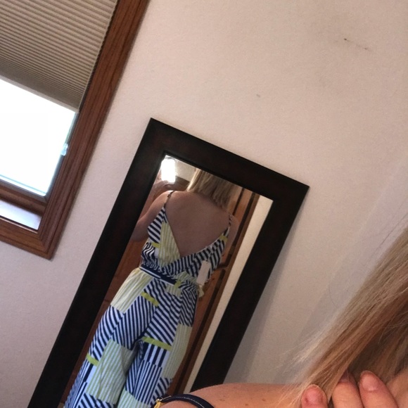 Wide Leg Flowy Vneck Jumpsuit - Picture 4 of 4